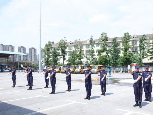 保安隊員交通手勢操培訓